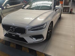 沃尔沃V60 B4 2.0T 自动 智逸豪华版 