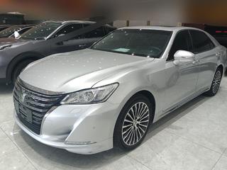 丰田皇冠 2.0T 