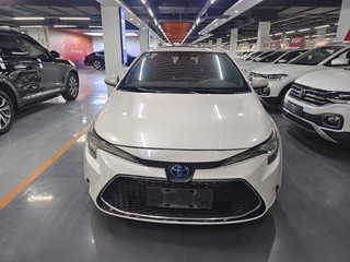 丰田雷凌 双擎 1.8L 自动 豪华版 