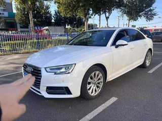 奥迪A4L 40TFSI 2.0T 自动 进取型 