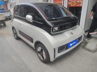 宝骏KiWi EV 0.0T 自动 设计师轻享版 