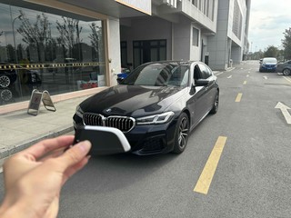 宝马5系 525i 2.0T 自动 M运动套装 