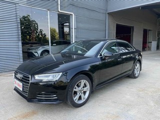 奥迪A4L 40TFSI 2.0T 自动 30周年进取型 