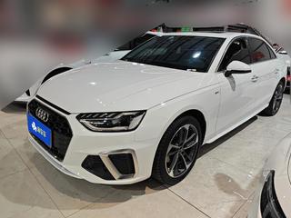 奥迪A4L 40TFSI 2.0T 自动 时尚动感型 