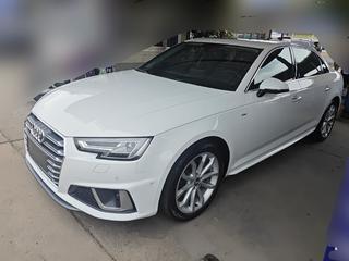 奥迪A4L 40TFSI 2.0T 自动 时尚型 