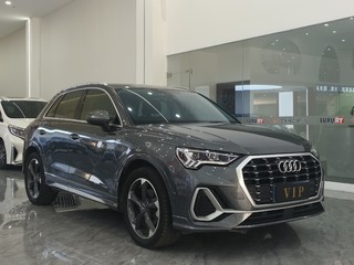 奥迪Q3 35TFSI 1.4T 自动 时尚致雅型 