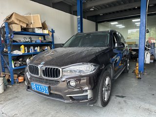 宝马X5 35i 3.0T 自动 基本型中东版平行进口 