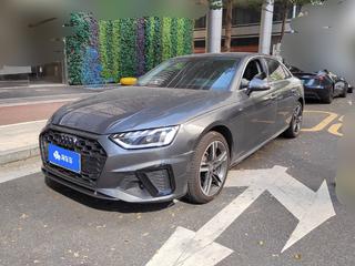 奥迪A4L 40TFSI 2.0T 自动 时尚动感型 