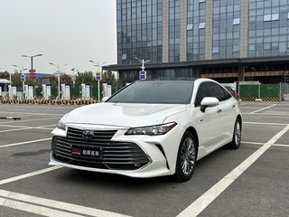 丰田亚洲龙 双擎 2.5L 自动 XLE尊贵版 