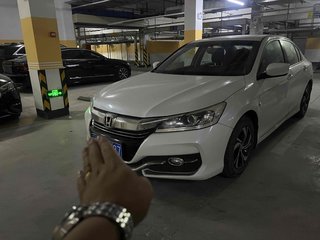 雅阁 2.0L 精英版 