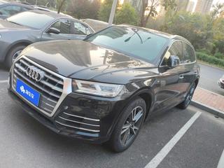 奥迪Q5L 40TFSI 2.0T 自动 荣享时尚型 