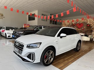 奥迪Q2L 35TFSI 1.4T 自动 时尚动感型 