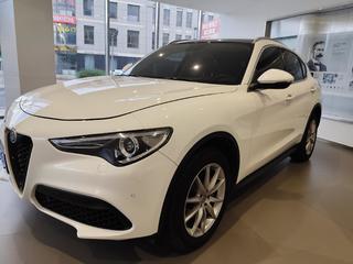 阿尔法罗密欧Stelvio 2.0T 自动 豪华版 