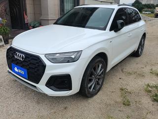 奥迪Q5L 40TFSI 2.0T 自动 改款豪华动感型 