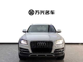 奥迪Q5 40TFSI 2.0T 自动 Plus技术型 