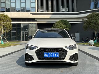 奥迪A4L 40TFSI 2.0T 自动 豪华动感型 