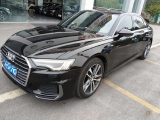 奥迪A6L 45TFSI 2.0T 自动 臻选动感型 