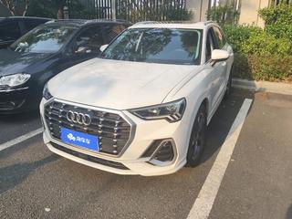 奥迪Q3 40TFSI 2.0T 自动 时尚动感型 