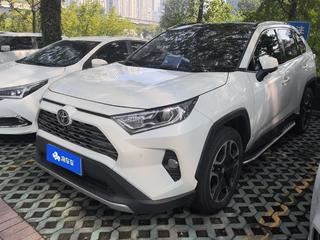 丰田RAV4 荣放 2.0L 自动 尊贵版 