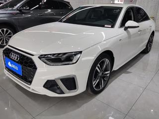 奥迪A4L 40TFSI 2.0T 自动 时尚动感型 