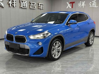 宝马X2 25i 2.0T 自动 领先型M越野套装 