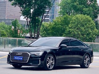 奥迪A6L 45TFSI 2.0T 自动 臻选致雅型 