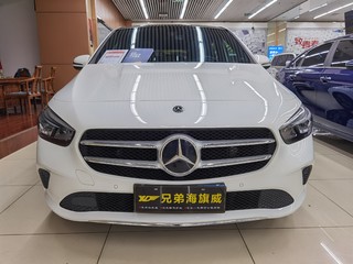 奔驰B级 B200 1.3T 自动 动感型 