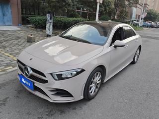 奔驰A级 1.3T 