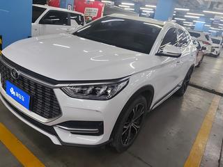 比亚迪宋PLUS 1.5T 自动 尊贵型 