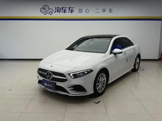 奔驰A级 A200L 1.3T 自动 改款运动轿车时尚型 