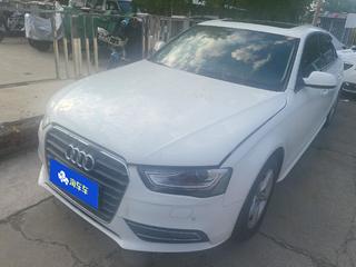 奥迪A4L 35TFSI 2.0T 自动 舒适型 