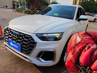 奥迪Q5L 40TFSI 2.0T 自动 时尚动感型 