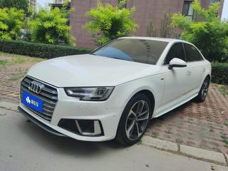 奥迪A4L 40TFSI 2.0T 自动 时尚型 