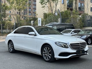 奔驰E级 E300L 2.0T 自动 时尚型改款 