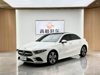 奔驰A级 A180L 1.3T 自动 运动轿车版 