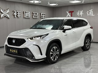 丰田皇冠陆放 2.5L 自动 精英版 