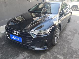 奥迪A7掀背 40TFSI 2.0T 自动 豪华型 