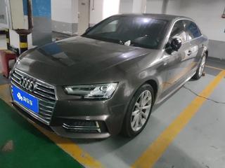 奥迪A4L 45TFSI 2.0T 自动 30周年quattro个性运动版 