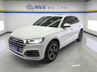 奥迪Q5L 40TFSI 2.0T 自动 荣享时尚型 