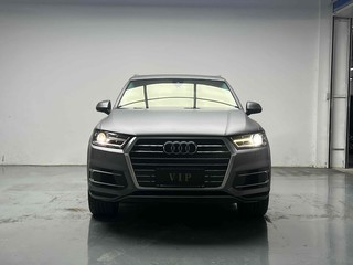 奥迪Q7 2.0T S Line运动型 