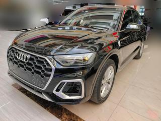 奥迪Q5L 40TFSI 2.0T 自动 时尚动感型 