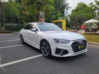 奥迪A4L 40TFSI 2.0T 自动 时尚动感型 