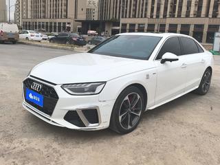 奥迪A4L 40TFSI 2.0T 自动 时尚动感型 