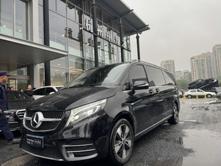 奔驰V级 2.0T 