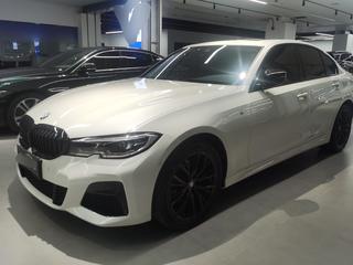 宝马3系 325i 2.0T 自动 M运动曜夜套装 