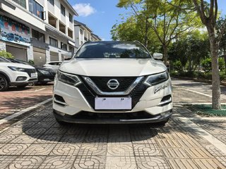 日产逍客 2.0L 自动 豪华版 