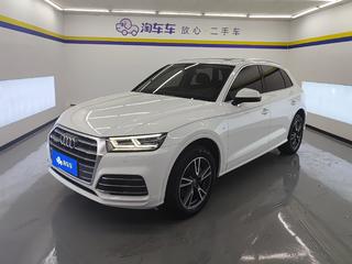 奥迪Q5L 40TFSI 2.0T 自动 荣享时尚型 