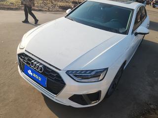 奥迪A4L 40TFSI 2.0T 自动 时尚动感型 