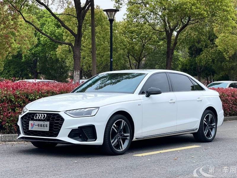 奥迪A4L 2022款 2.0T 自动 豪华动感型 (国Ⅵ) 