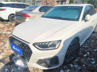 奥迪A4L 40TFSI 2.0T 自动 时尚动感型 